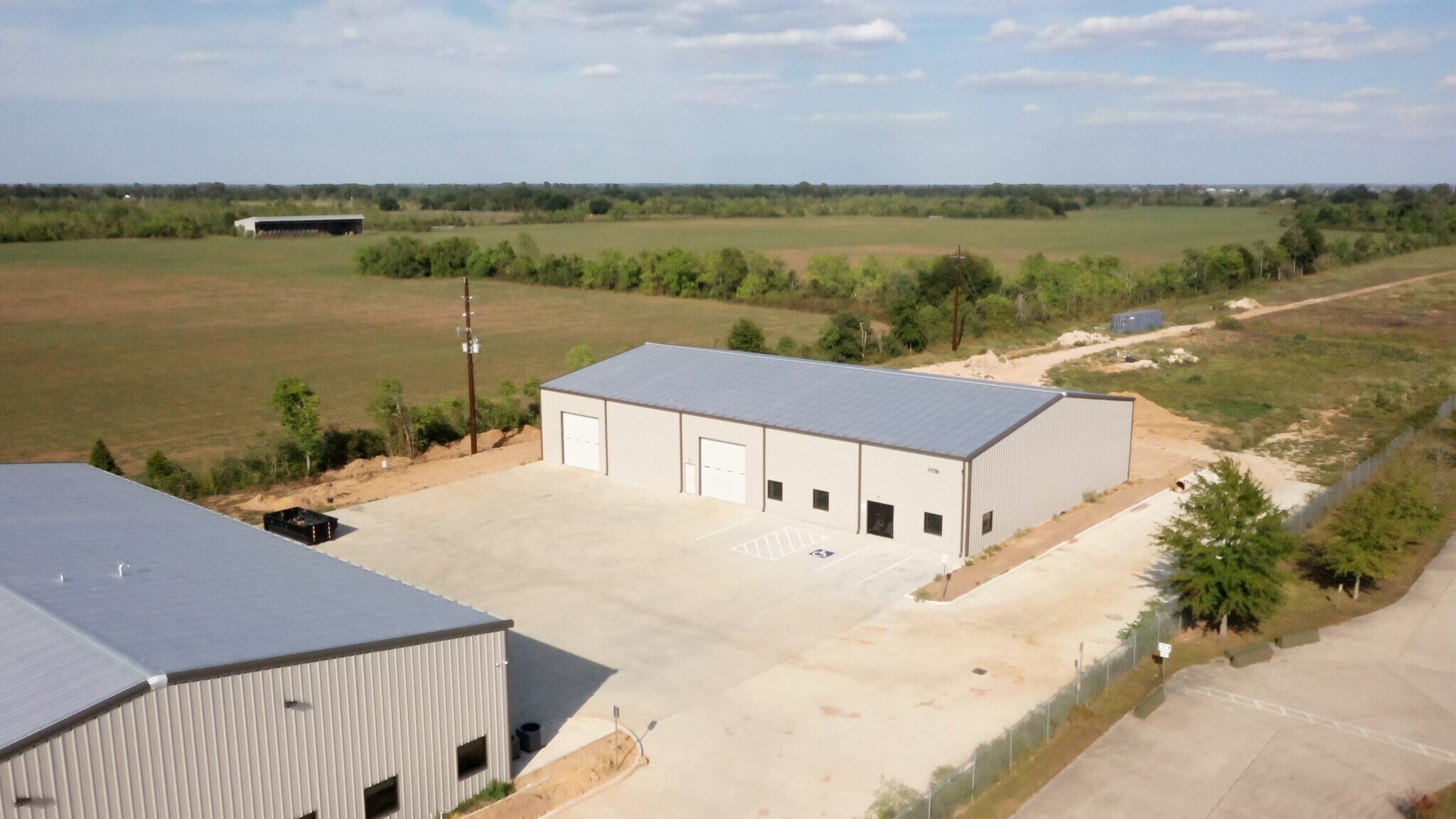 19286 Kickapoo Rd, Waller, TX 77484 Alpine Business Park Building 2