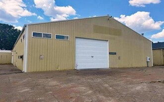 2737 Pioneer Dr, Bowling Green KY - Warehouse
