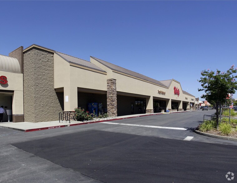 1915 Douglas Blvd, Roseville, CA, 95661 Supermarket Property For Sale