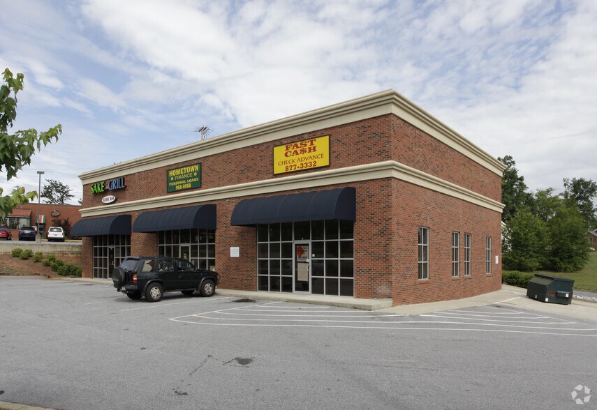 700 W Wade Hampton Blvd, Greer, SC for sale - Primary Photo - Image 1 of 1