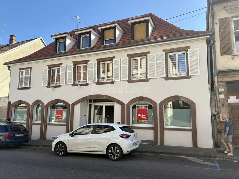 Retail in Hochfelden for sale - Building Photo - Image 1 of 8