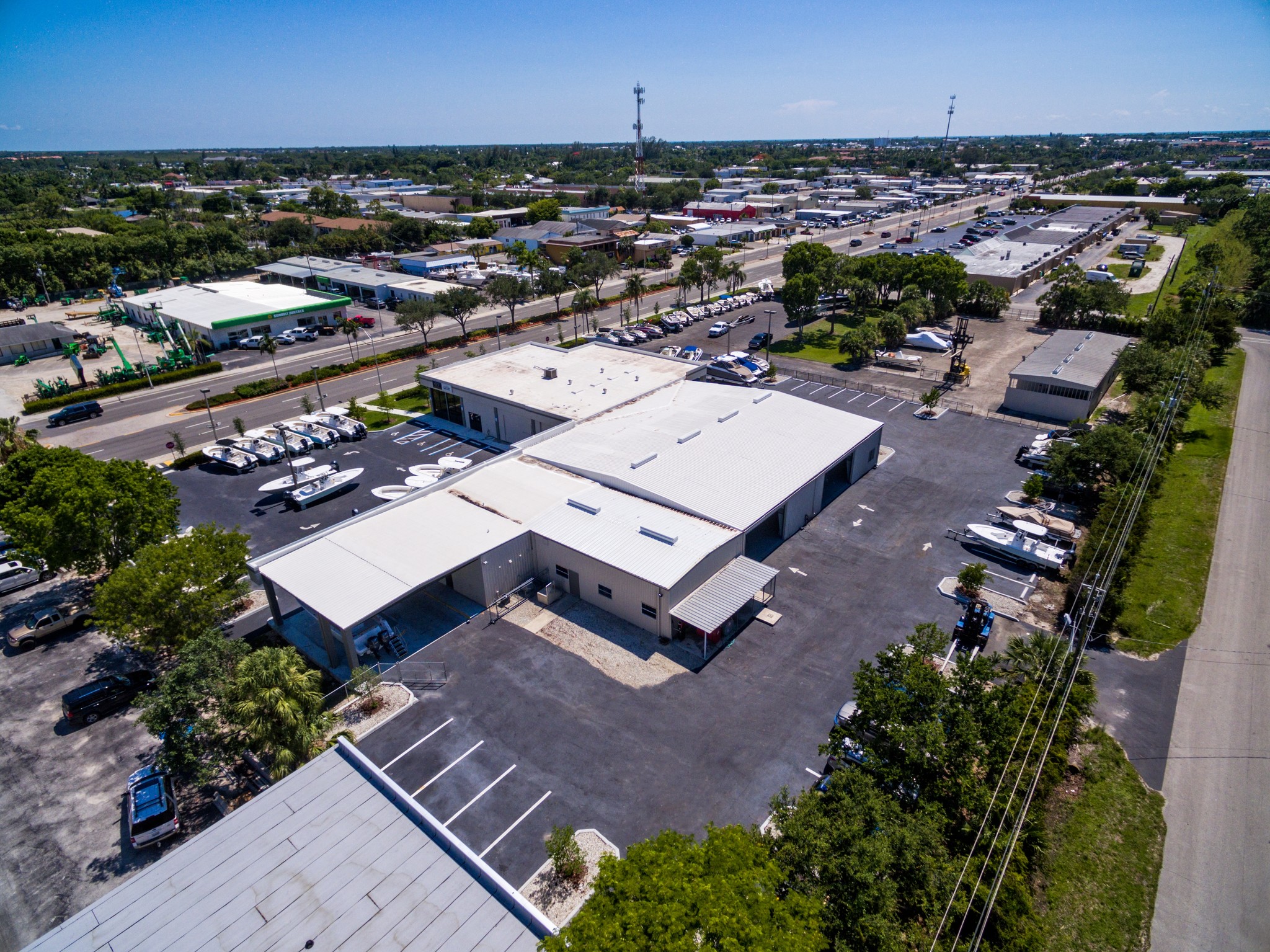 2625 Davis Blvd, Naples, FL 34104 - Retail for Sale | LoopNet