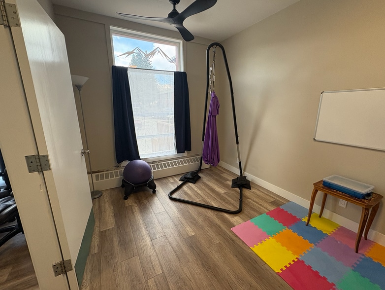 115 W 6th St, Leadville, CO for lease - Interior Photo - Image 3 of 6