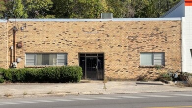 6933-6937 Oporto Madrid Blvd S, Birmingham, AL for lease Interior Photo- Image 2 of 8