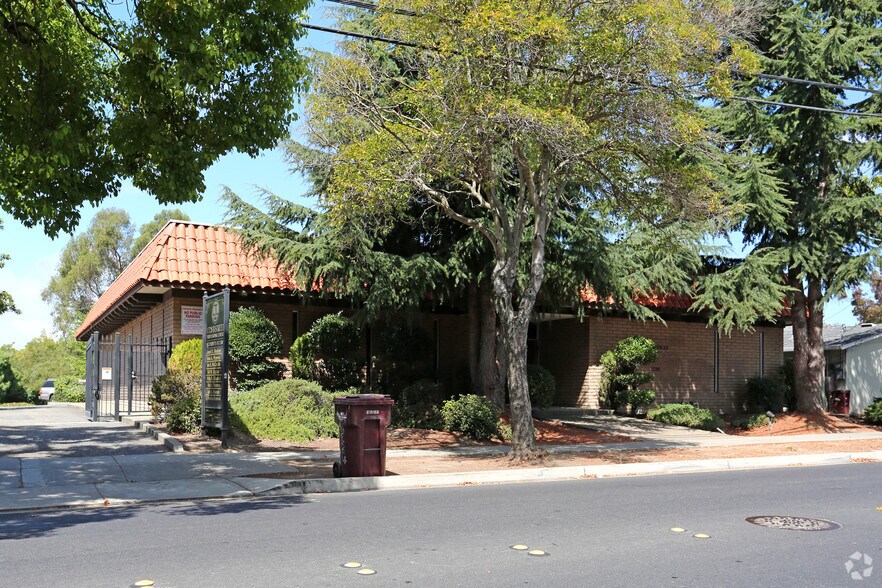 1728 B St, Hayward, CA for sale - Primary Photo - Image 1 of 1