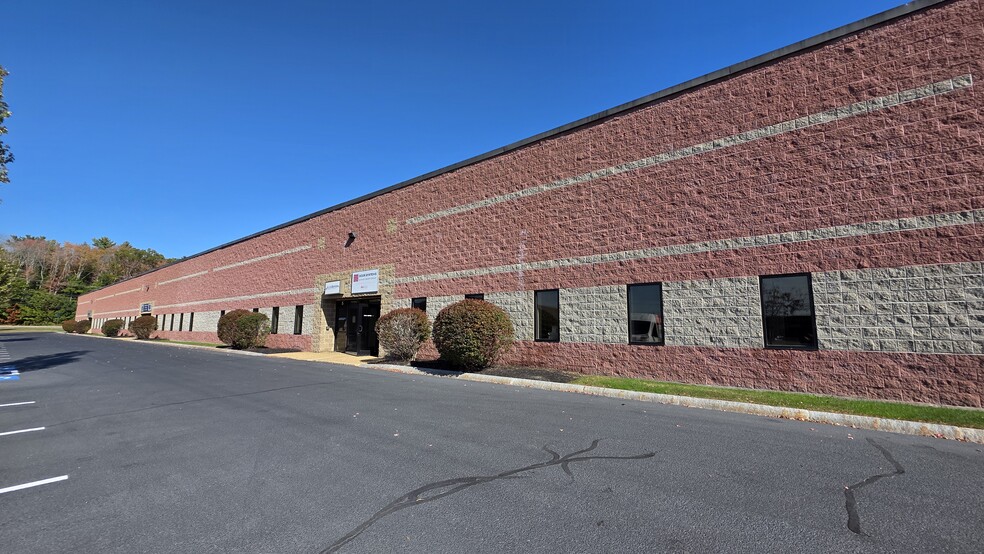 4 Thomas Dr, Westbrook, ME for lease - Building Photo - Image 1 of 9