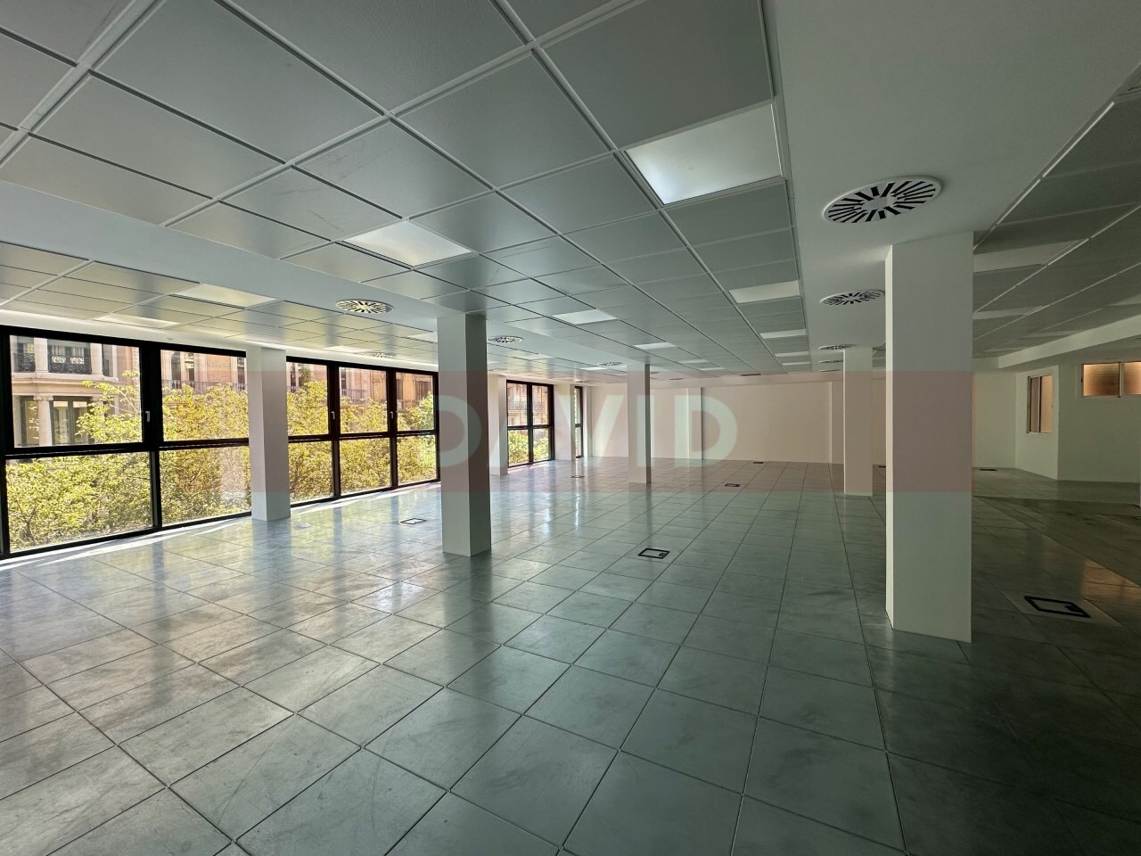 Office in Barcelona, Barcelona for lease Interior Photo- Image 1 of 9