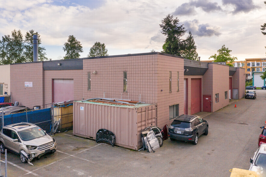 6928 Palm Ave, Burnaby, BC for lease - Building Photo - Image 3 of 11