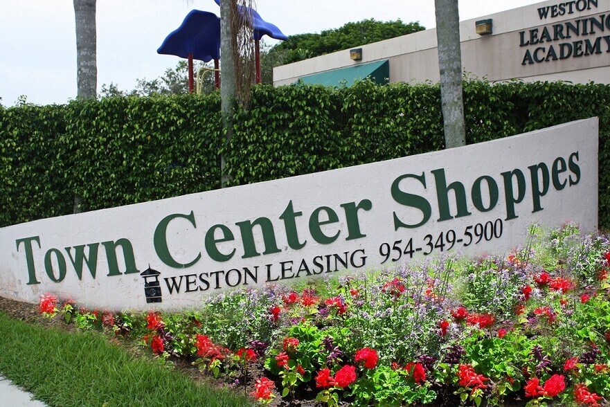 16602 Saddle Club Rd, Weston, FL 33326