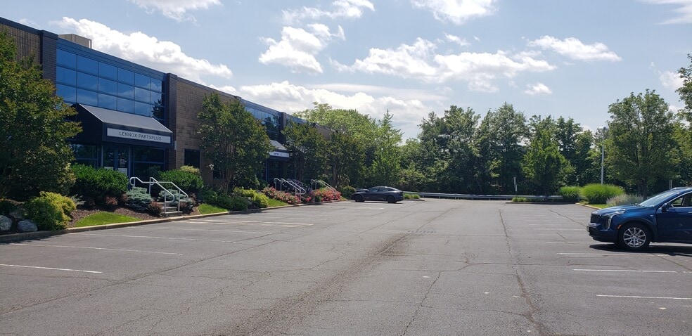 3001 Hadley Rd, South Plainfield, NJ for lease - Building Photo - Image 3 of 10