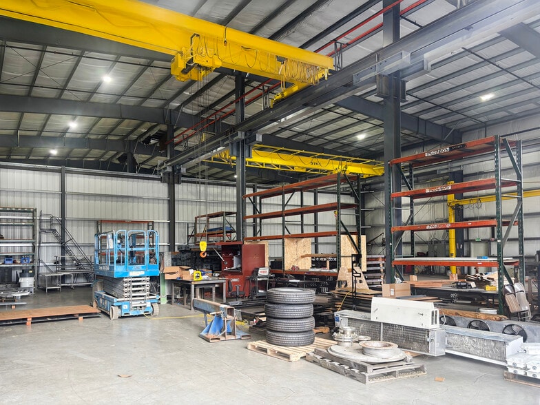 36366 Industrial Way, Sandy, OR for lease - Interior Photo - Image 2 of 5