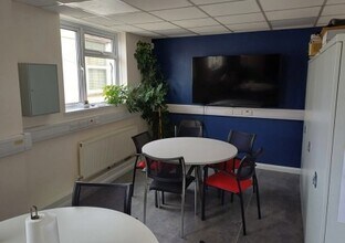 Queensway, Enfield for lease Interior Photo- Image 1 of 2