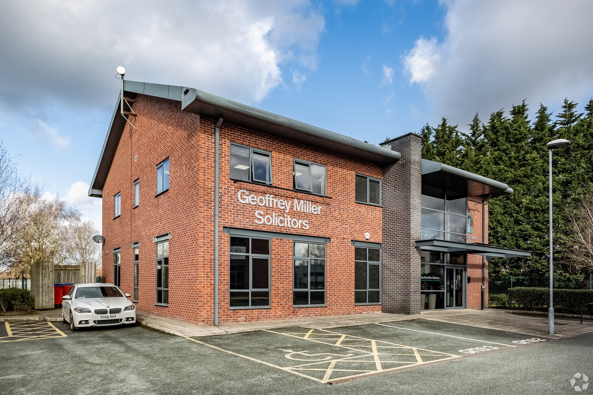 3 Pacific Way, Salford for sale Primary Photo- Image 1 of 1