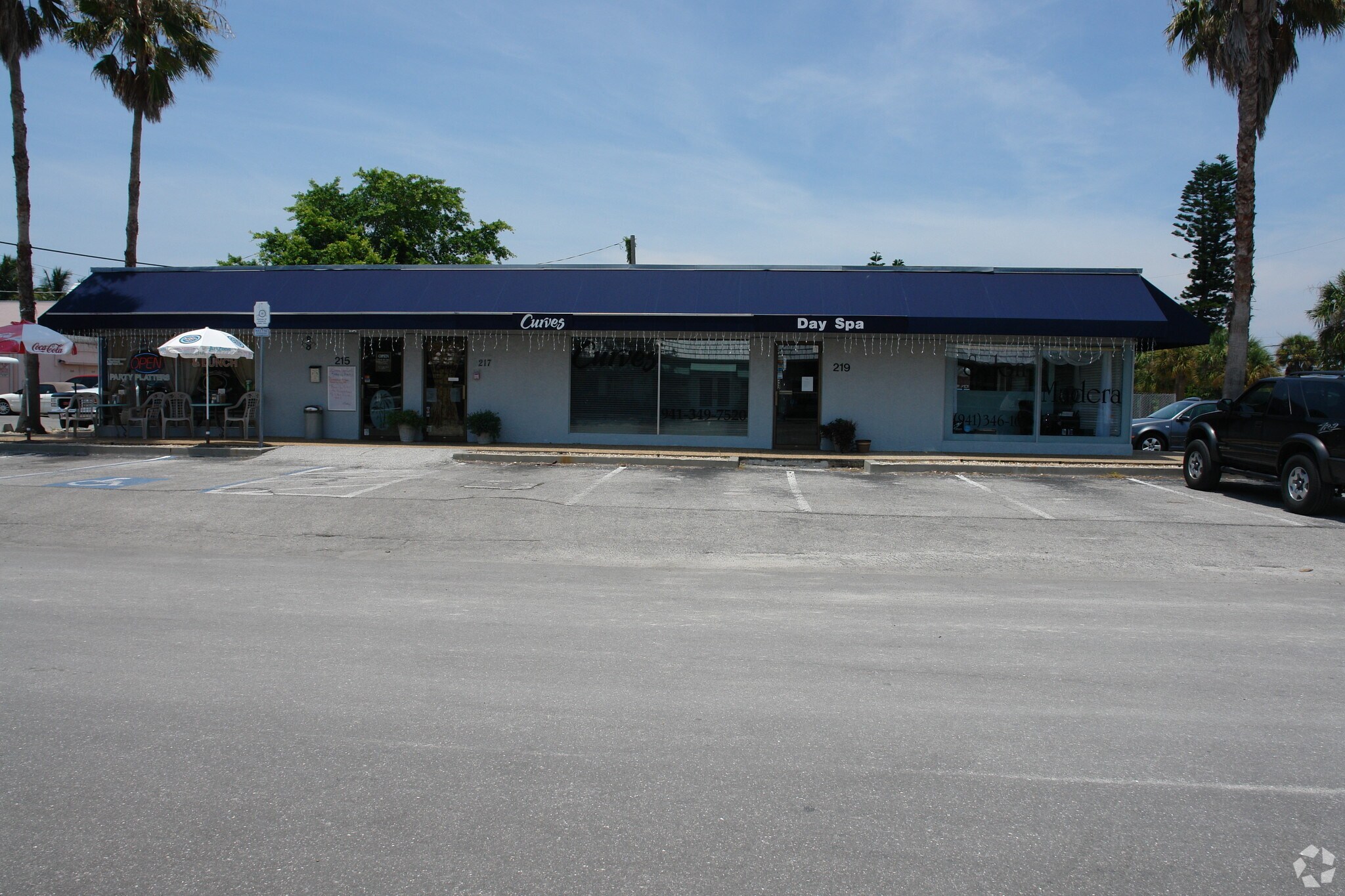 217 Avenida Madera, Sarasota, FL for lease Building Photo- Image 1 of 5