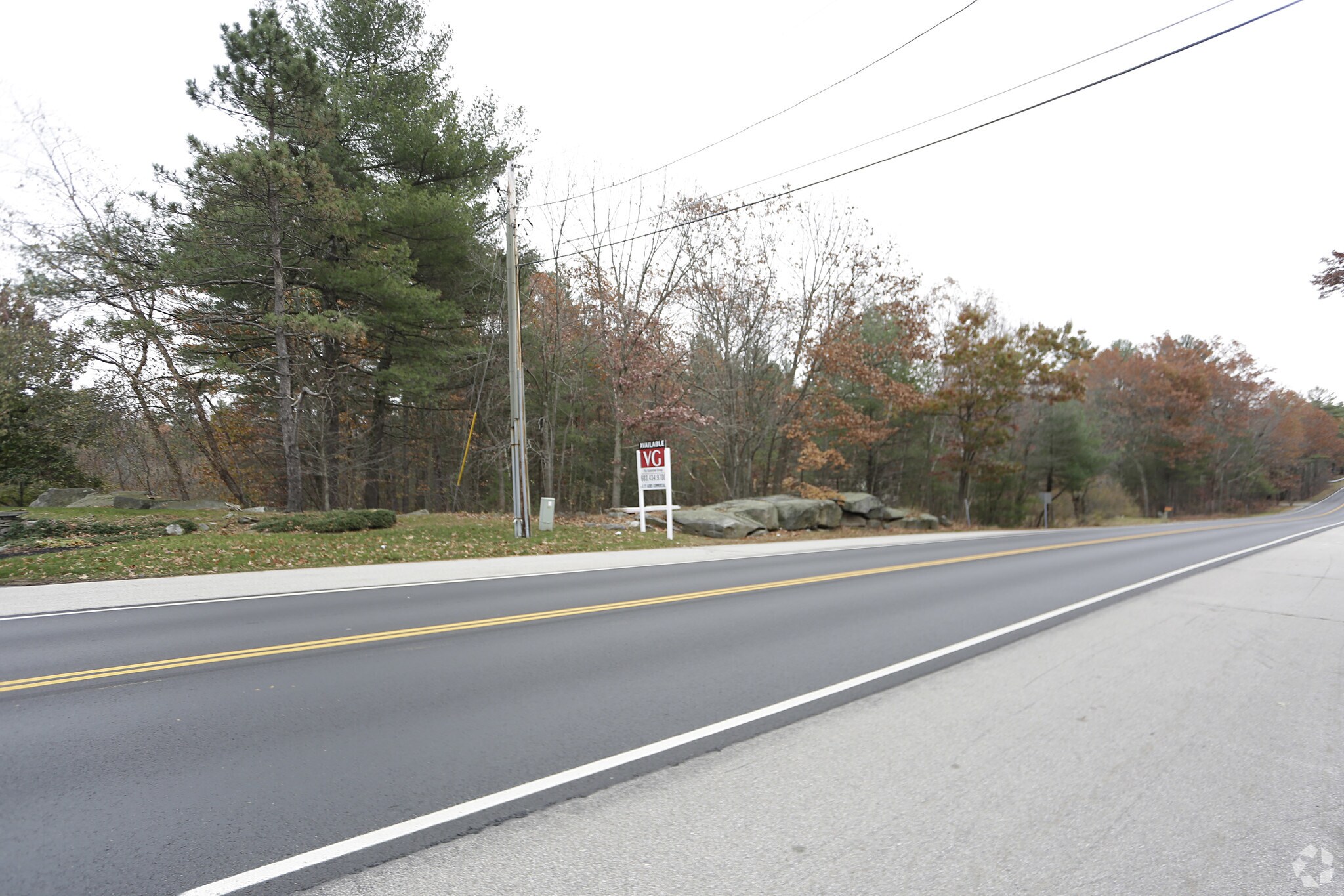 126 Rockingham Rd, Windham, NH for sale Primary Photo- Image 1 of 1