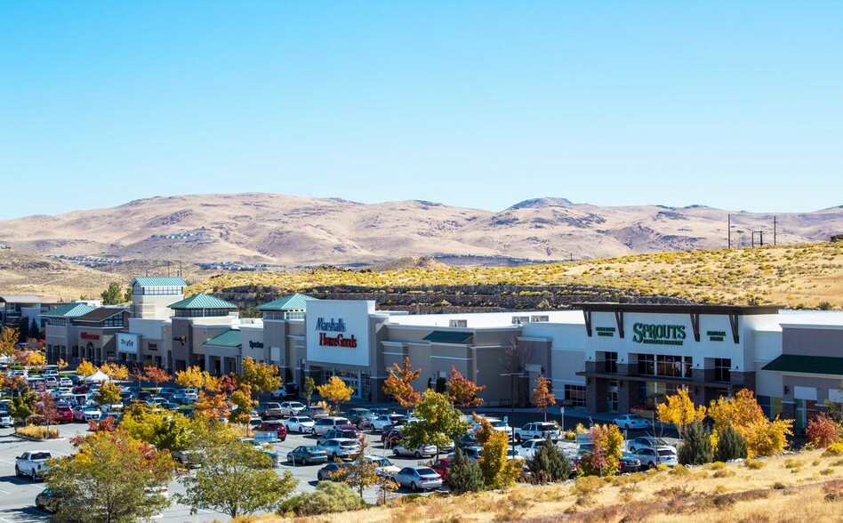 125-175 Disc Dr, Sparks, NV for lease - Building Photo - Image 1 of 7