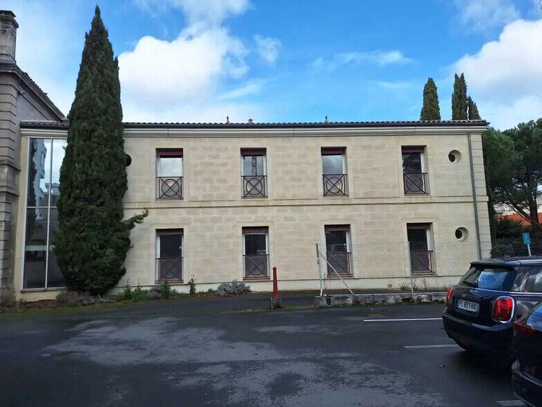 Office in Bordeaux for sale - Building Photo - Image 1 of 15