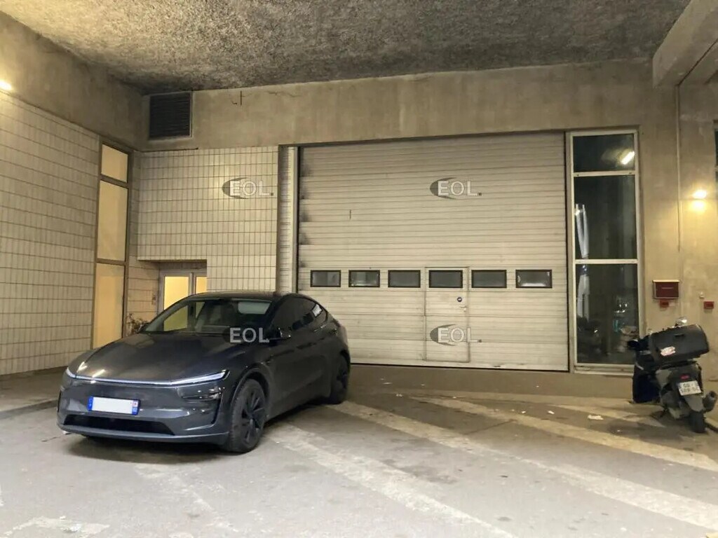 Location Local d'activités 2 157 m² - Photo 1