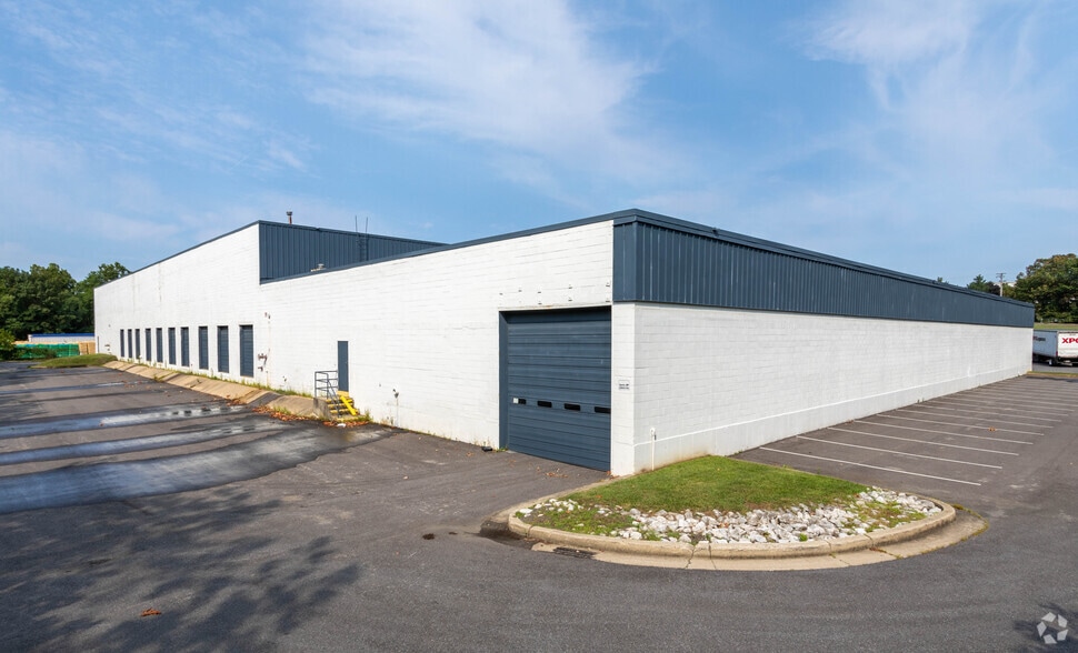 8215 Dorsey Run Rd, Jessup, MD for sale - Building Photo - Image 3 of 16