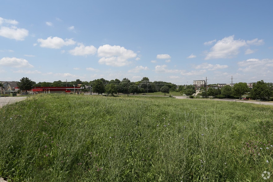 College Blvd, Lenexa, KS for sale - Primary Photo - Image 1 of 4