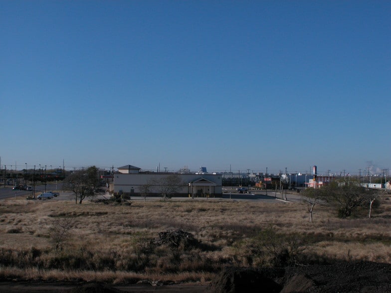 FM 1069 & Hwy 35, Aransas Pass, TX for sale - Building Photo - Image 3 of 4