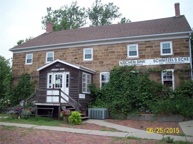 755-759 48th Ave, Amana, IA for sale - Building Photo - Image 1 of 1