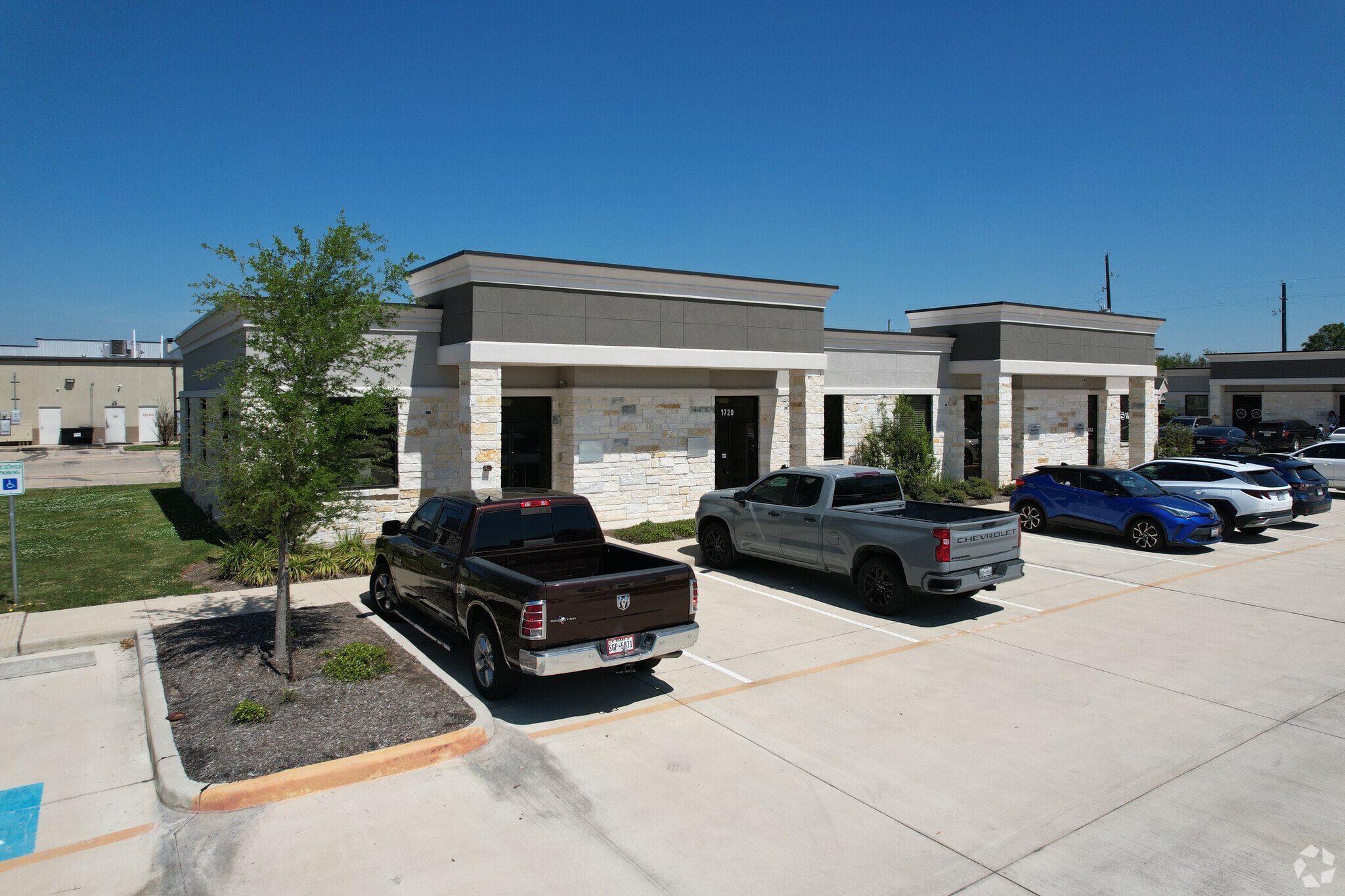 3129 Kingsley Dr, Pearland, TX for lease Primary Photo- Image 1 of 13