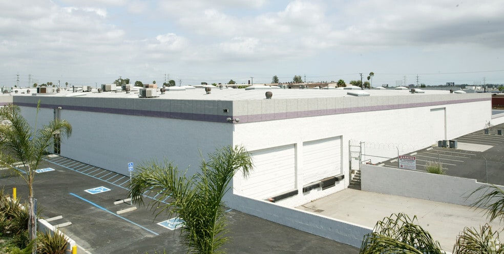 2930 E Maria St, Rancho Dominguez, CA for lease - Building Photo - Image 1 of 5