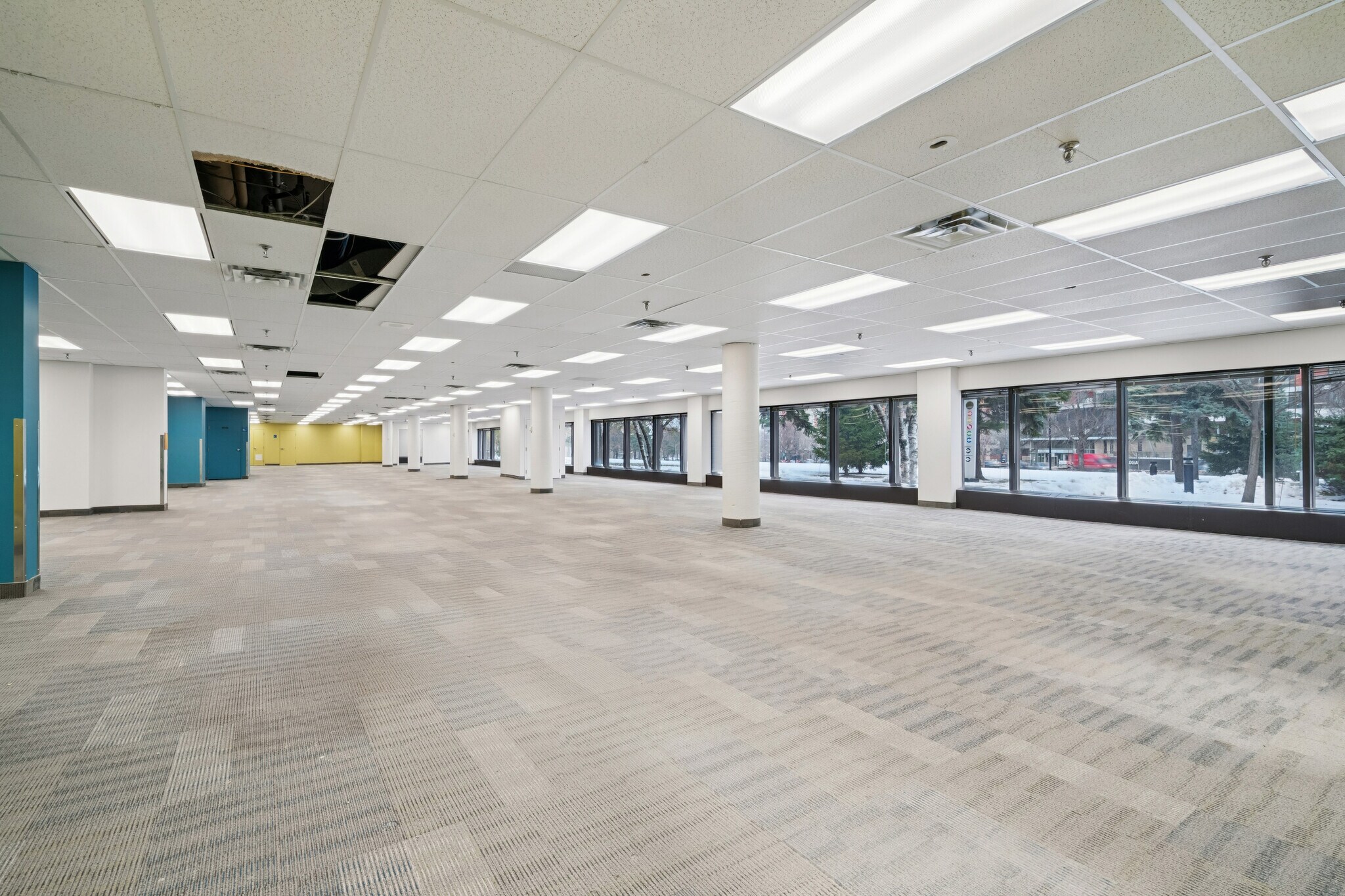 5199 Rue Sherbrooke E, Montréal, QC for lease Interior Photo- Image 1 of 2