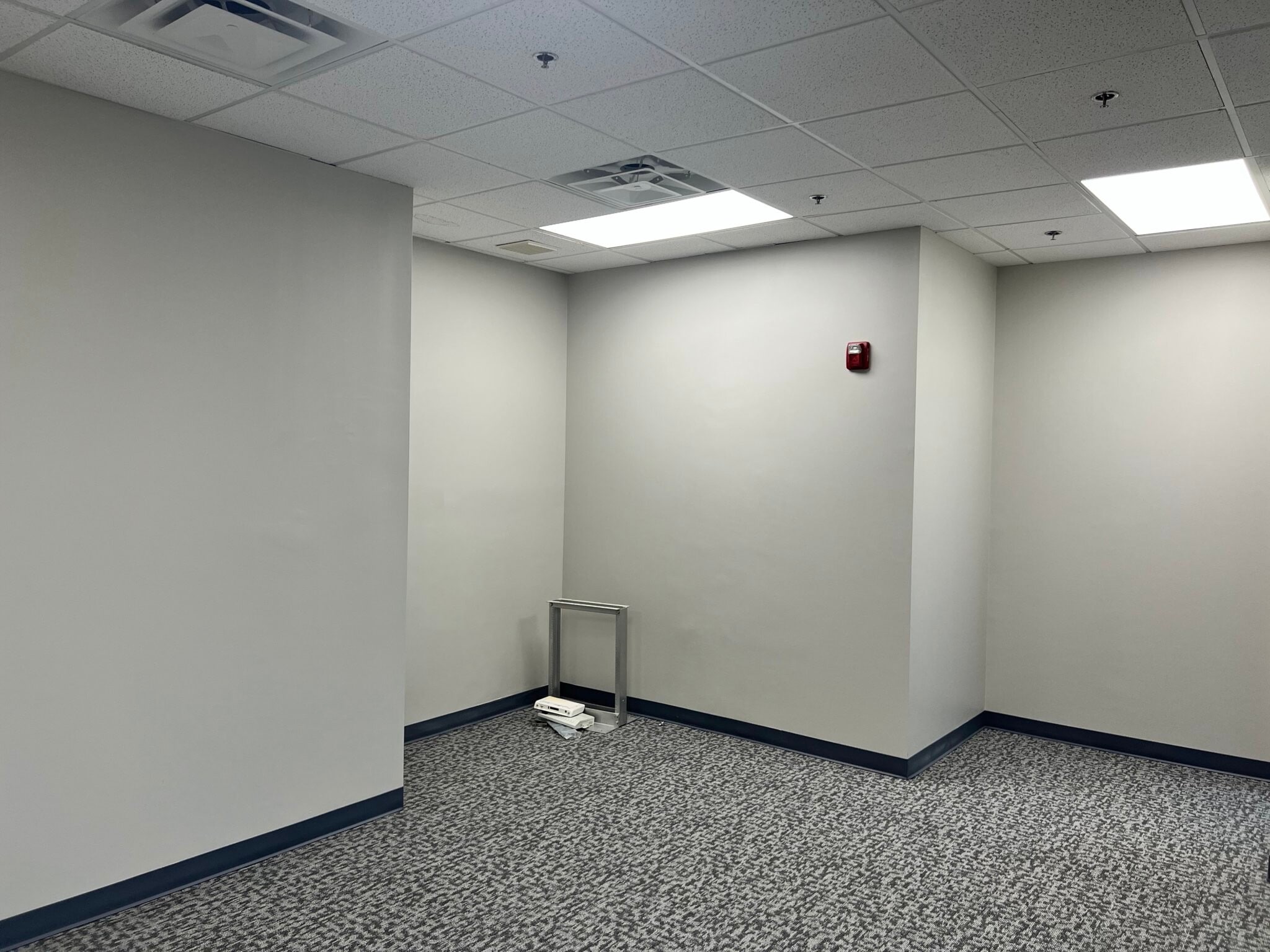 800 W Williams St, Apex, NC for lease Interior Photo- Image 1 of 2