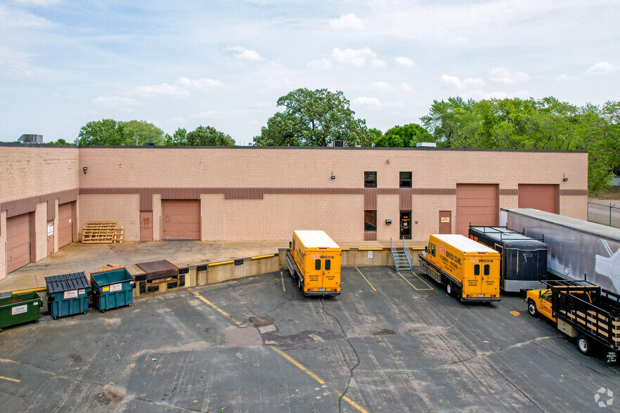 1601 67th Ave N, Brooklyn Center, MN for lease - Building Photo - Image 3 of 21