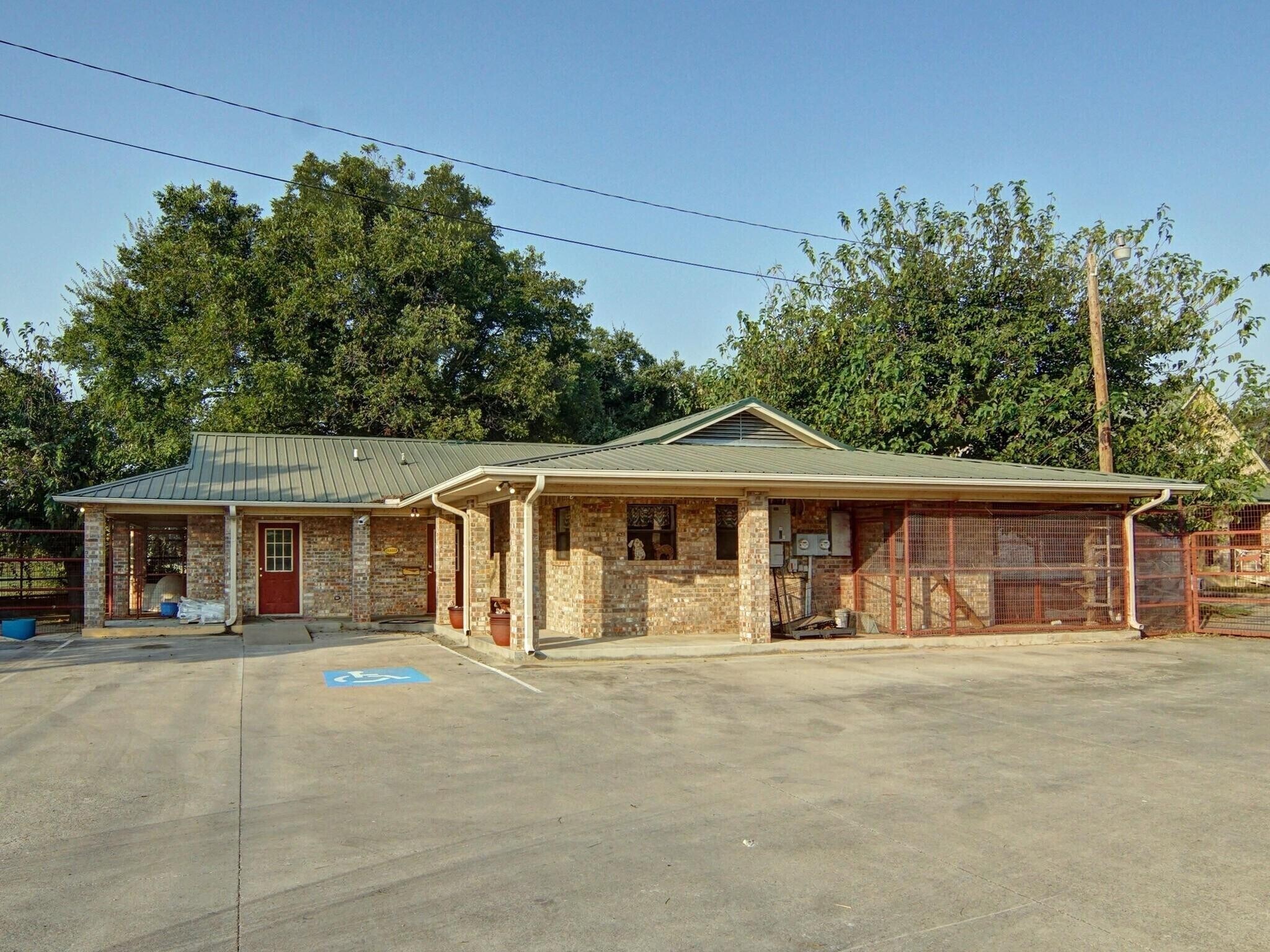 3400 N Highway 281, Mineral Wells, TX for sale Primary Photo- Image 1 of 1