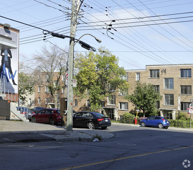 9135 Av du Parc, Montréal, QC for sale - Building Photo - Image 2 of 2