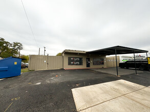 166 Haby Dr, San Antonio, TX for lease Building Photo- Image 2 of 8