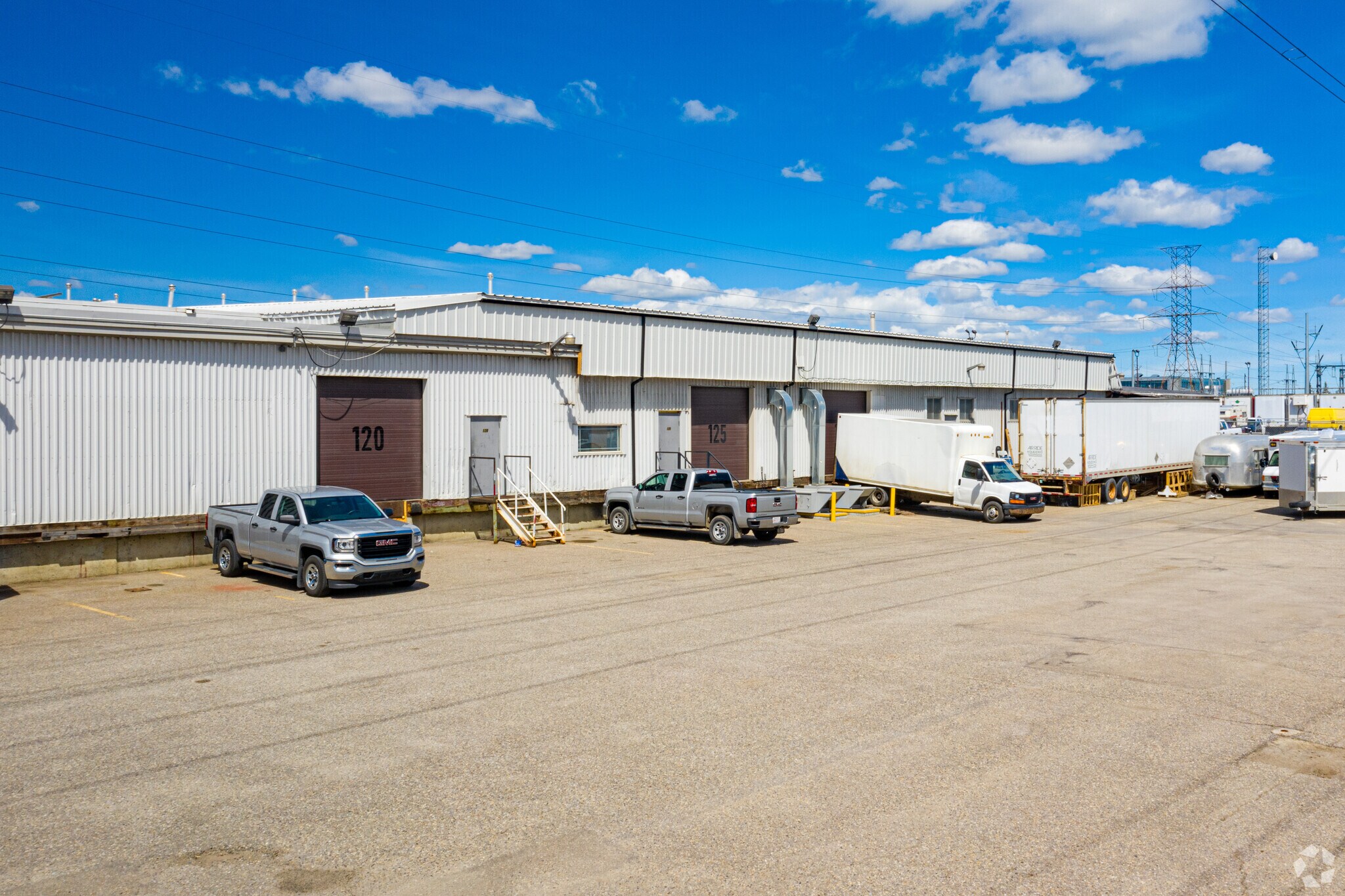 1212 34th Ave SE, Calgary, AB for lease Building Photo- Image 1 of 20