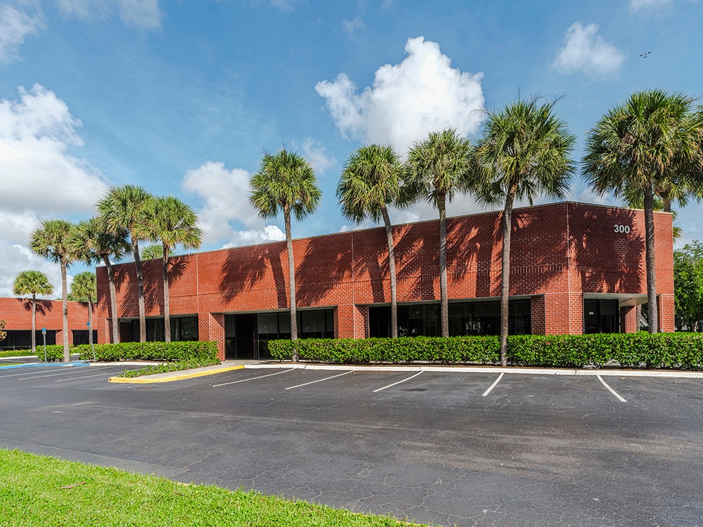 951 Broken Sound Pky, Boca Raton, FL for sale Building Photo- Image 1 of 23