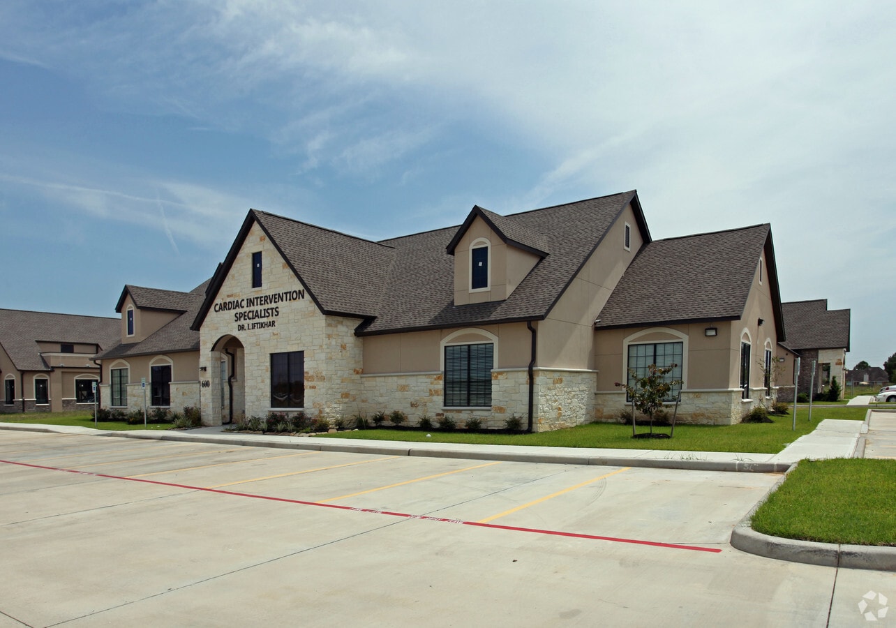 2222 Greenhouse Rd, Houston, TX 77084