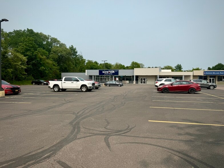 1111-1121 NY-222 Rt, Cortland, NY for lease - Building Photo - Image 3 of 6