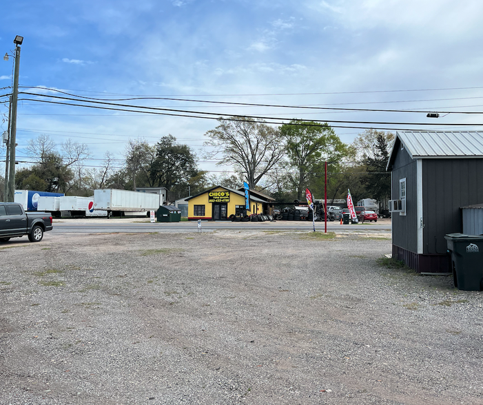 8681 N Palafox St, Pensacola, FL for lease - Building Photo - Image 2 of 6