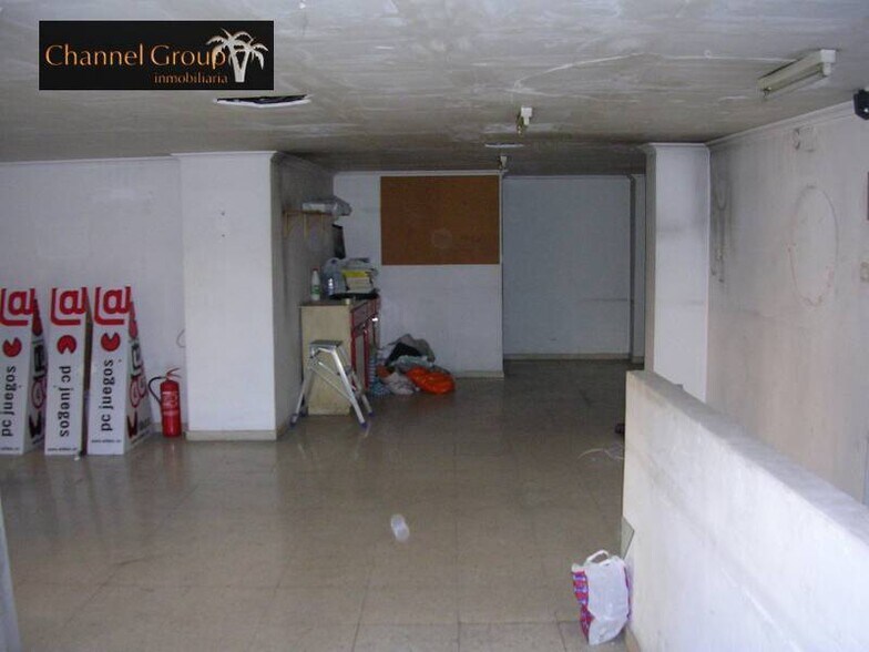 Retail in Elche for lease - Building Photo - Image 3 of 11