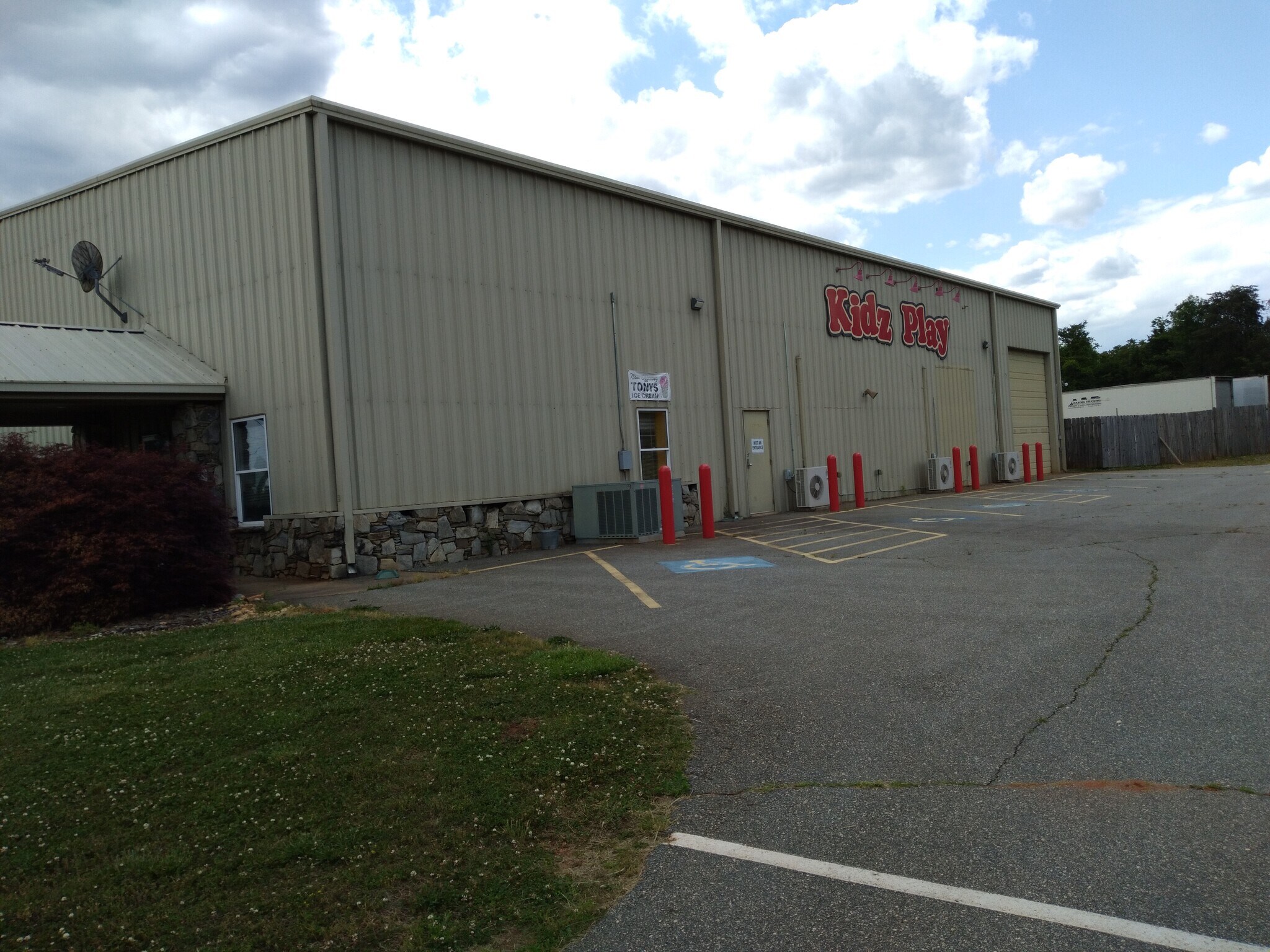 114 Michael Dr, Forest City, NC 28043 Industrial for Lease