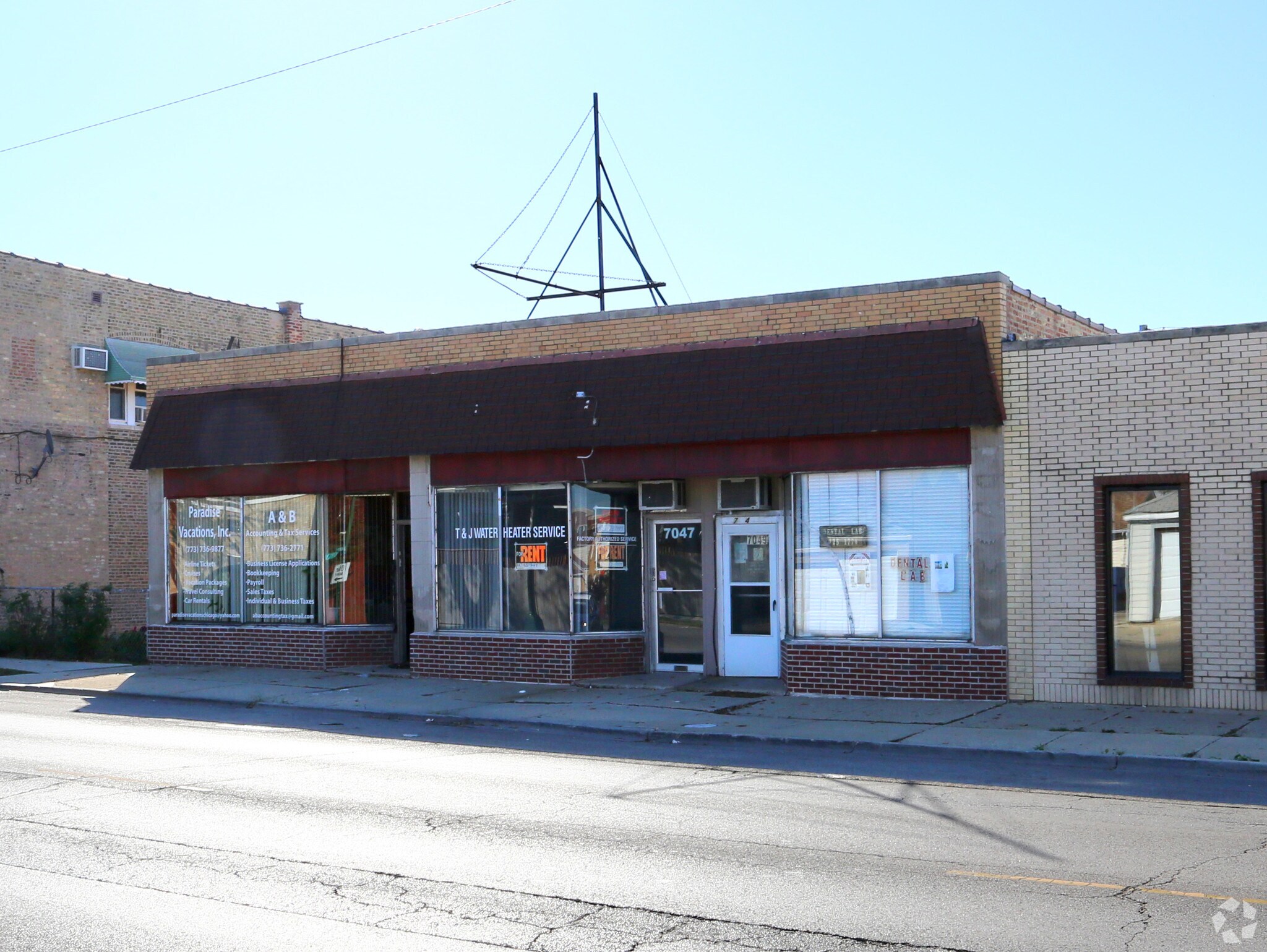 7045-7049 W Addison St, Chicago, IL for sale Primary Photo- Image 1 of 1