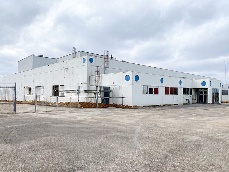 2475 E US Highway 36, Newman, IL for sale - Building Photo - Image 1 of 1