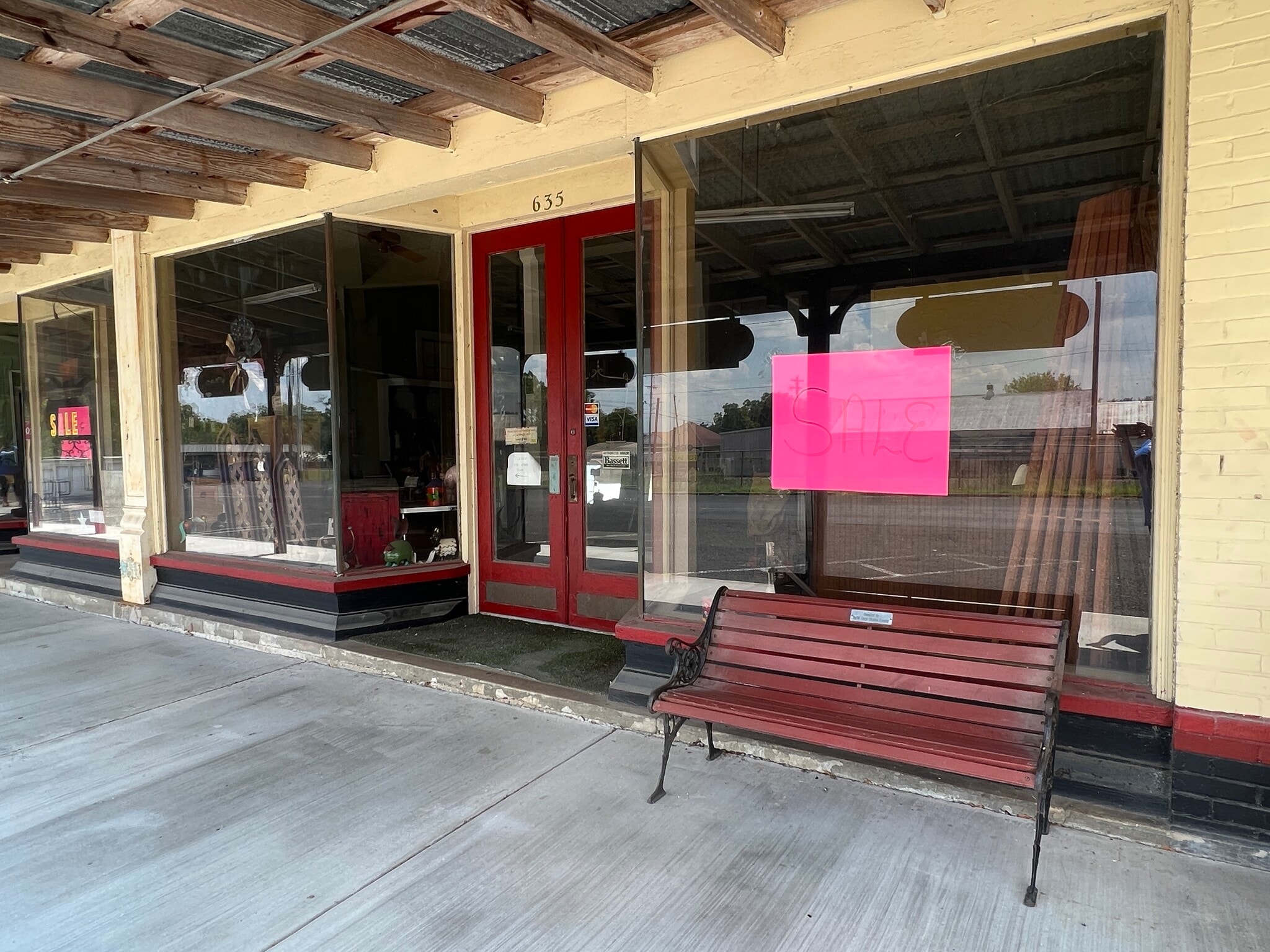 635 N Main St, Schulenburg, TX 78956 635 and 637 N. Main St