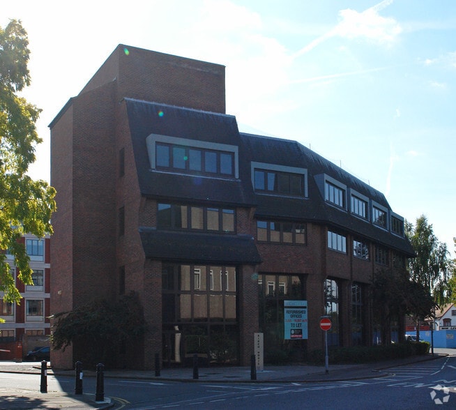 ONE LONDON ROAD portfolio of 2 properties for sale on LoopNet.com - Primary Photo - Image 2 of 2