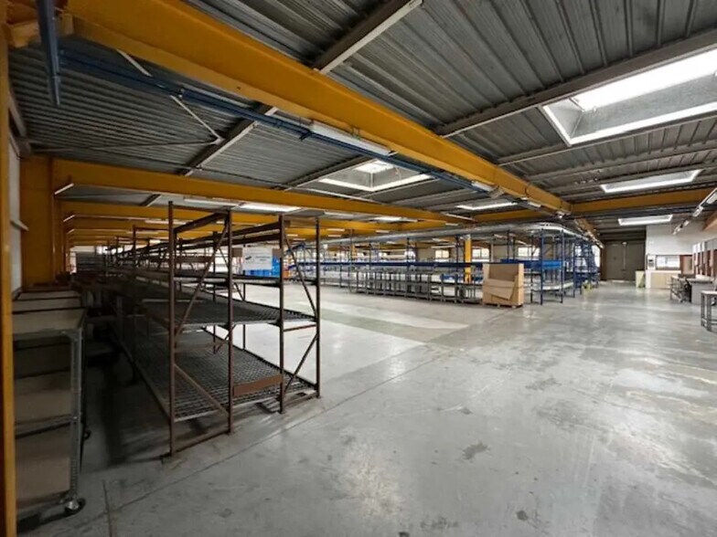 Industrial in Domont for sale - Building Photo - Image 3 of 4