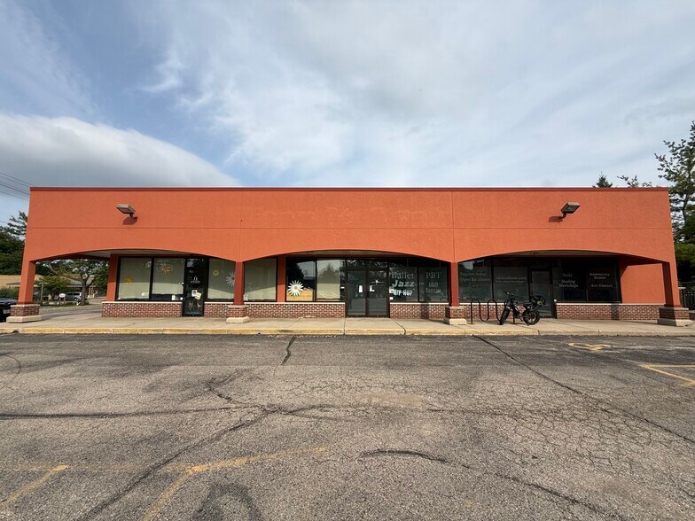 4013-4015 Lien Rd, Madison, WI for lease - Building Photo - Image 2 of 13