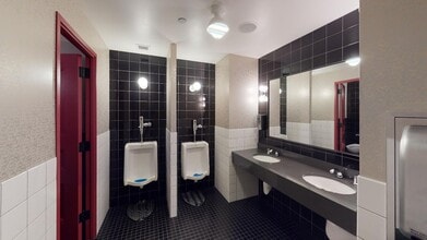 1601 5th Ave, Seattle, WA for lease Interior Photo- Image 2 of 25