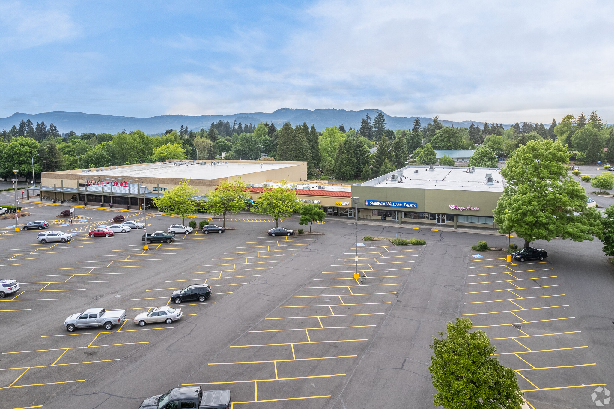 1050-1060 Greenacres Rd, Eugene, OR for lease Building Photo- Image 1 of 9