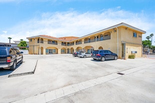 Avalon Plaza - Storefront Property